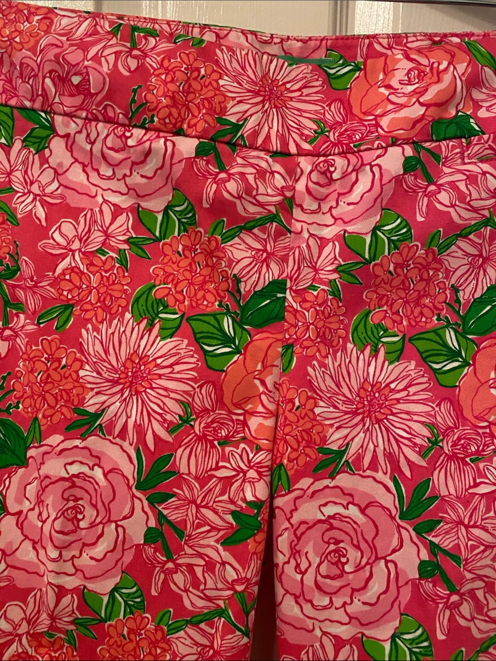 Lilly Pulitzer Pink Floral Cropped Pull-On Pants - Picture 2 of 11